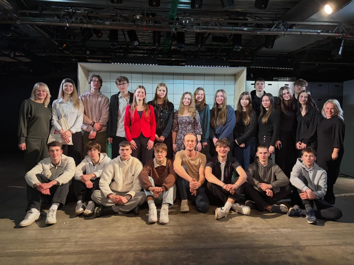 11. un 12. klase apmeklē izglītības iespēju izstāde 