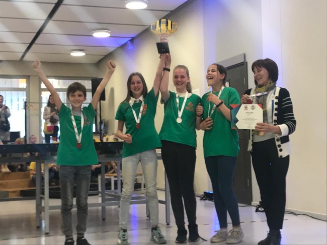 Nīcas vidusskolas robotikas komanda – Latvijas FLL čempioni!