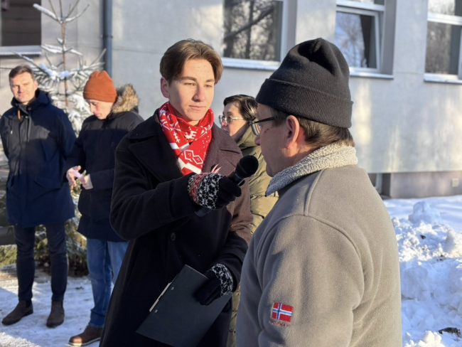 Skolas kāpņu atklāšana pēc rekonstrukcijas