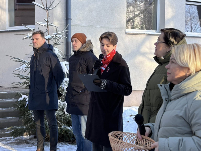 Skolas kāpņu atklāšana pēc rekonstrukcijas