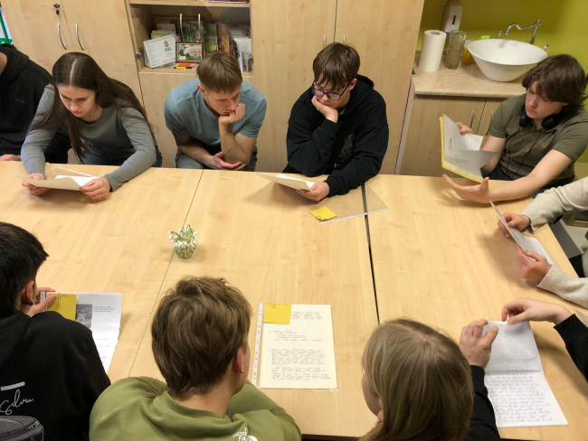 Nodarbība skolas muzejā par 1949.gada deportāciju