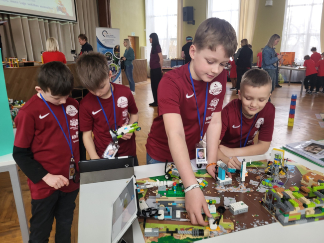 FLL robotikas sacensības  Rīgā