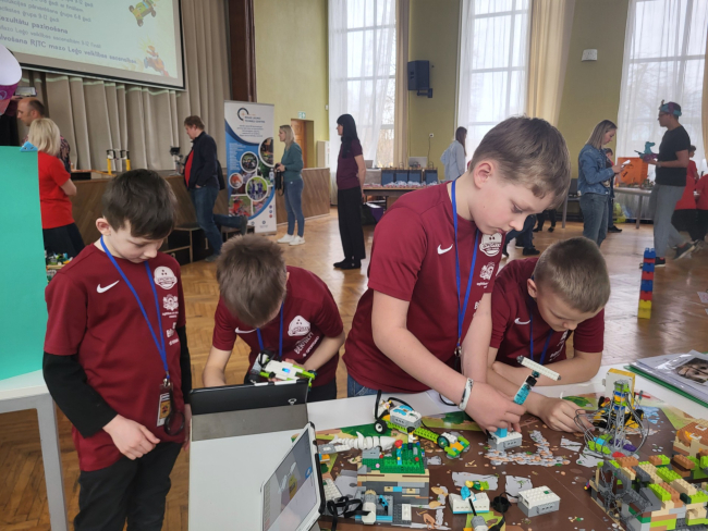 FLL robotikas sacensības  Rīgā
