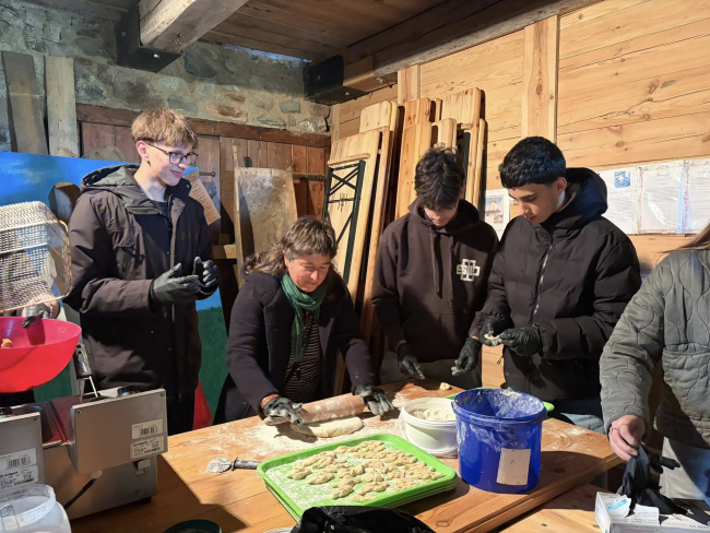 Spāņu skolēnu viesošanās mūsu skolā