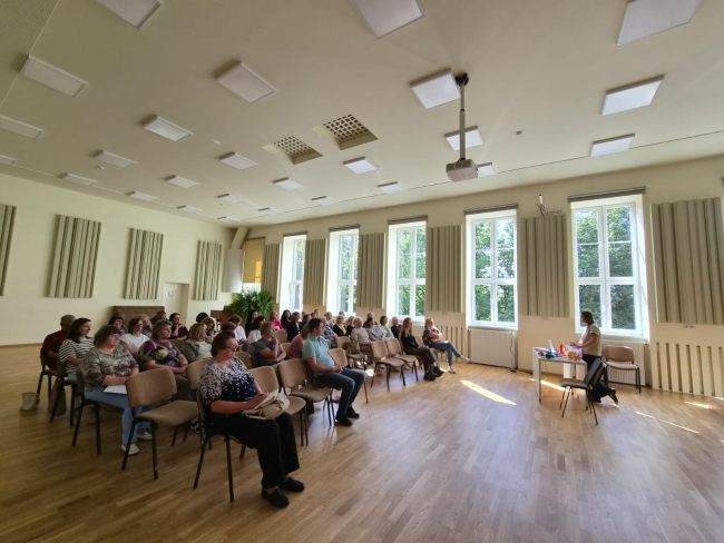 Pedagogu profesionālās pilnveides kursi ar Danu Skaru