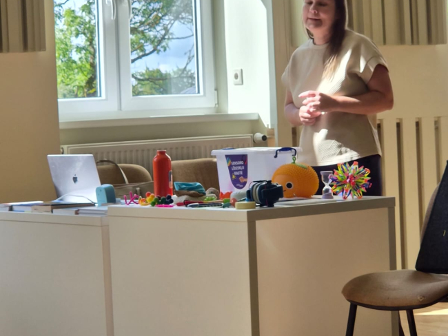Pedagogu profesionālās pilnveides kursi ar Danu Skaru